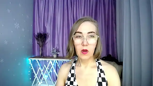 queen_a_n_i webcam