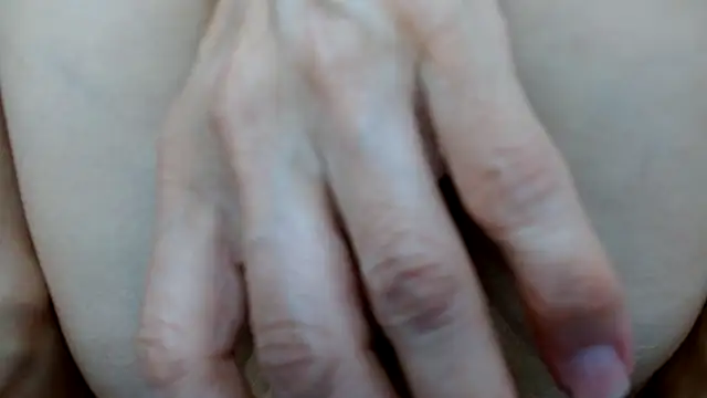 thebesthairypussy2 webcam