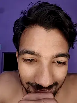 ItsPlayboy031 webcam