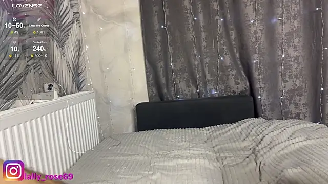 LallyRose69 webcam