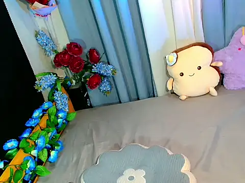baby_kiraxx webcam