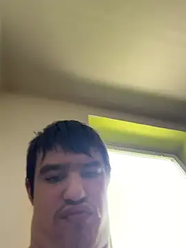 pussyhunter323557 webcam