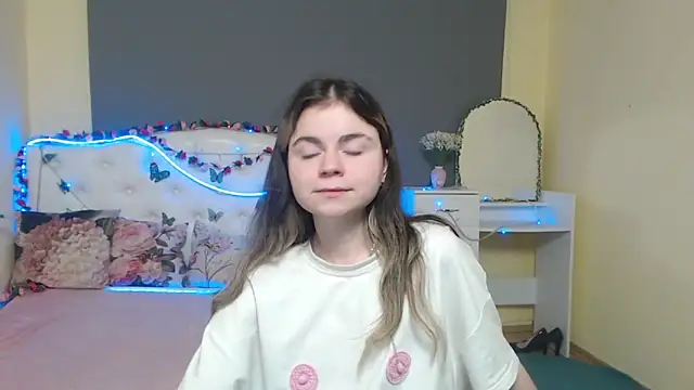 TinaRedly webcam