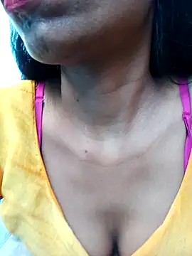 Kajal-Mehra webcam