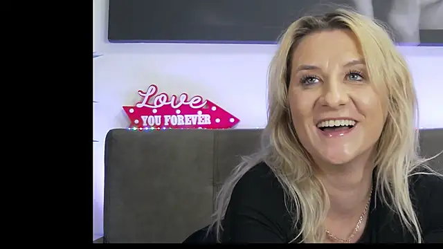 KaylinJan webcam