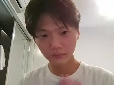 sweetiepuppy421 webcam