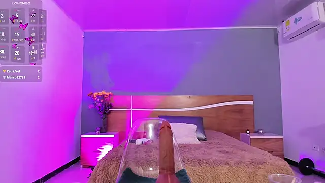 karola_cute_ webcam