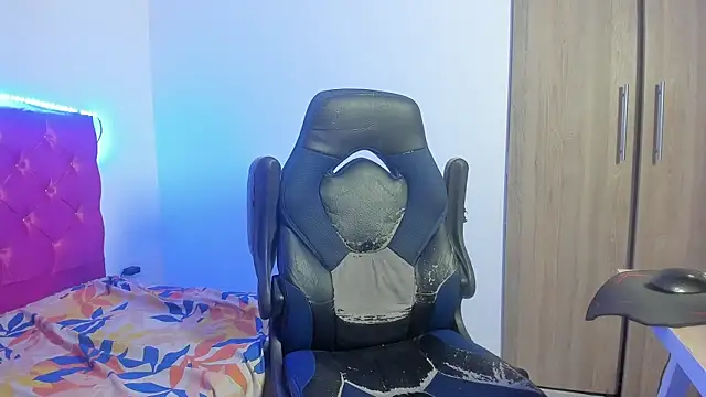 skinny_sam webcam