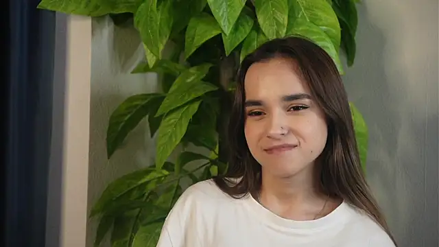 BethanyHitzler webcam