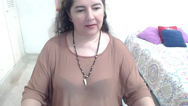leonela_69 webcam