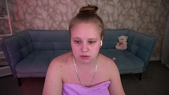 CrystallPaws webcam