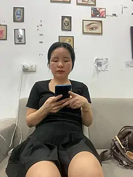 Ivy_Trix2 webcam