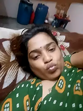 Trisha_71 webcam