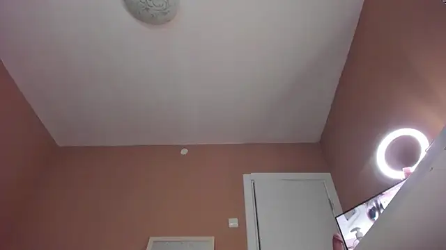 KaylaLaine webcam