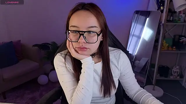 Eva_Cutties webcam