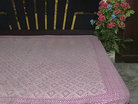 its-akeera (Ask my age) - Boobs show oil massage 🩰🙈