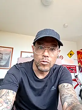 Mr_Graffitimile webcam