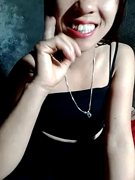 Zara-Lina webcam