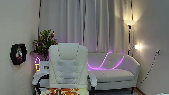 TessaDaybreak webcam