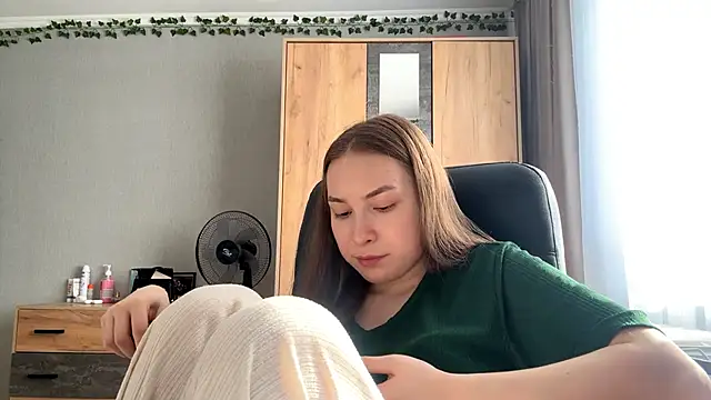 Milaissocute webcam