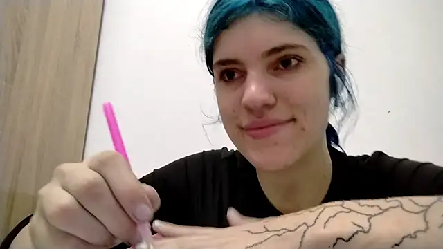 GrungyWhimsy webcam