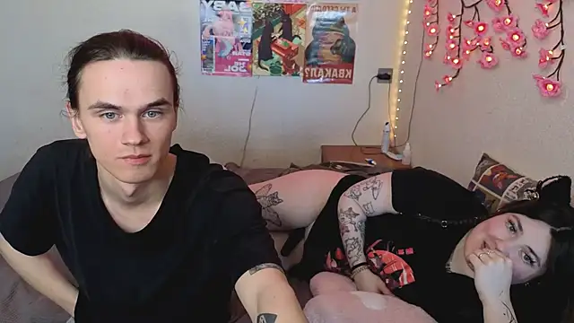 _Sweetie_Kitty_ live sex cam