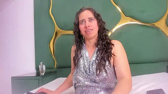 RoxanneBloom webcam