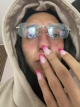 Elisasue webcam