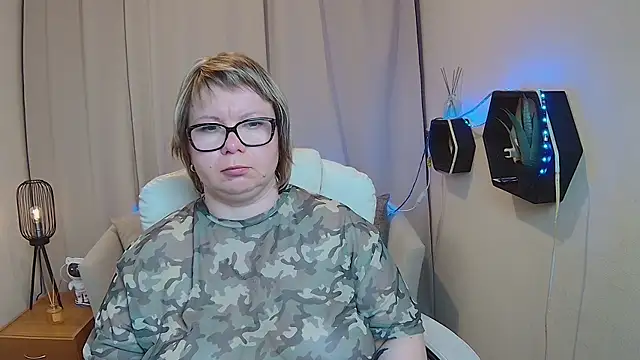 BonnnyBoobsy webcam