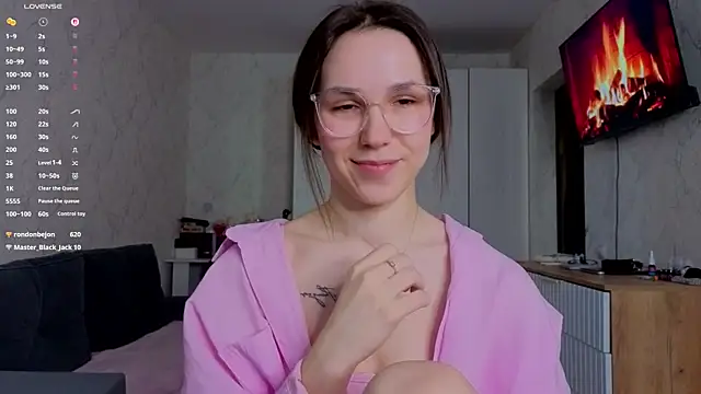 Honey_Peachy webcam