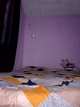 holly_luv webcam