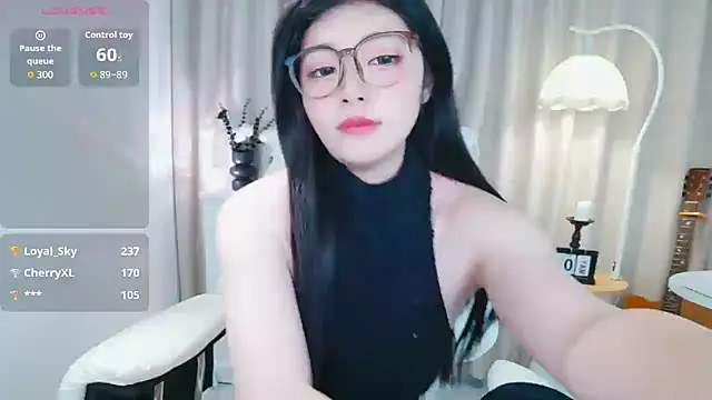 美女sweet_rain777在线直播