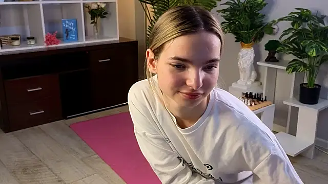RosannPritchard webcam