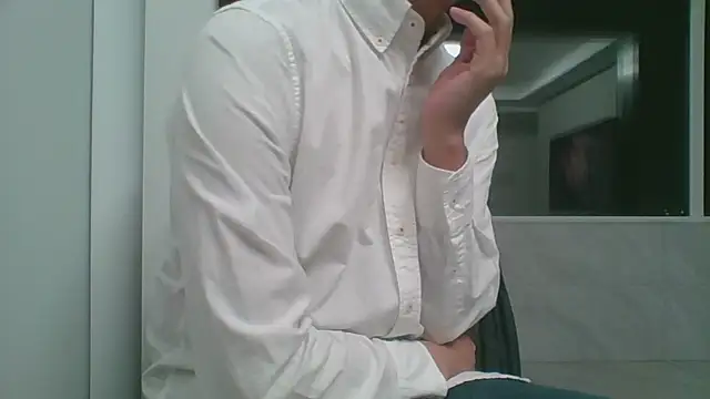 nole_china7 (Ask my age) - talk / fun / cum