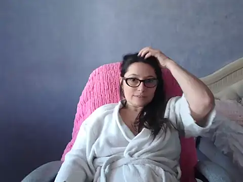 LuckyLisa23 webcam