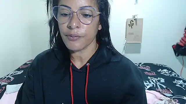 kateleyagrey webcam