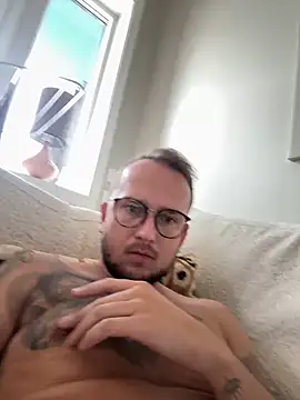 thehornyguy97 webcam