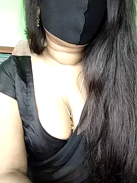 Idhika-Paul webcam