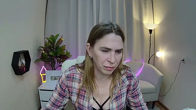 TessaDaybreak webcam