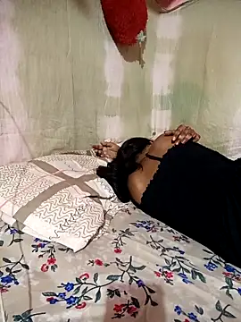 Desipari_777 webcam