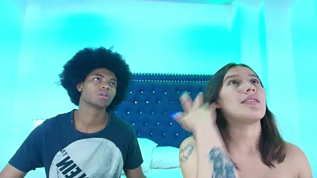Cristal_and_luke webcam