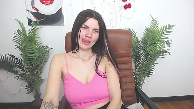 Live sex cam of MilaLoona