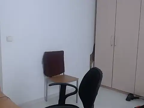 show_boy_97 webcam