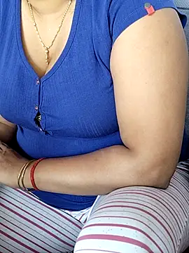 QueenHaryanaa webcam