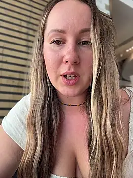Mona_Plus webcam