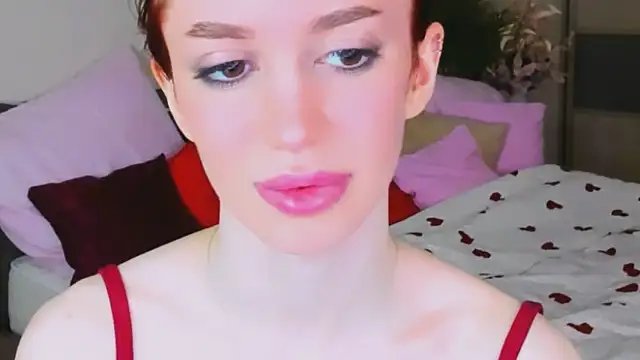 ChristinaConteeree webcam
