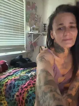 chaoticluvbug webcam