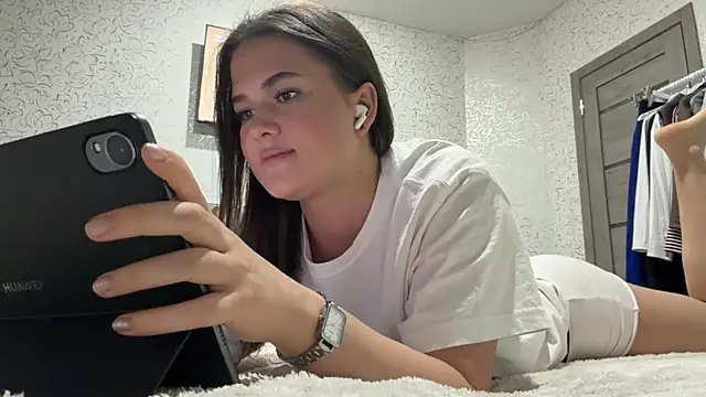 JoycelynUrion webcam