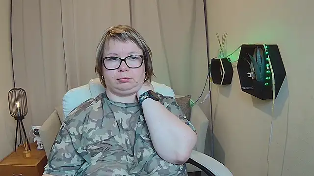 BonnnyBoobsy webcam