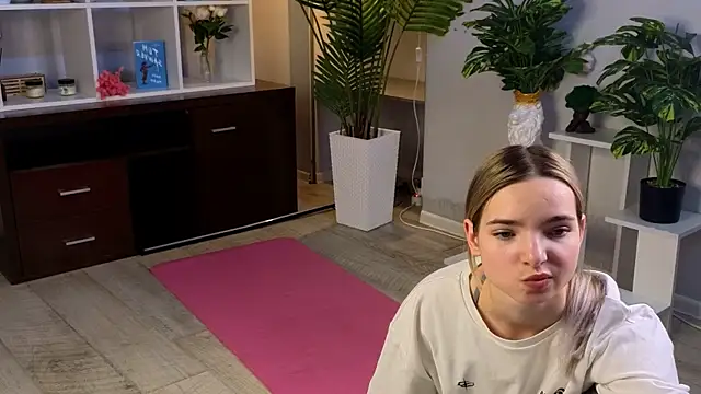 RosannPritchard webcam